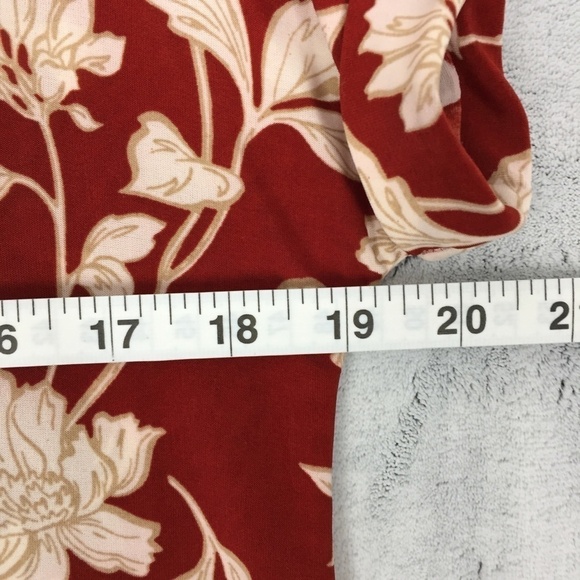 Lily Morgan Top Rust Floral Short Sleeve Sz Medium Satiny Flowy Fabric - Picture 9 of 10
